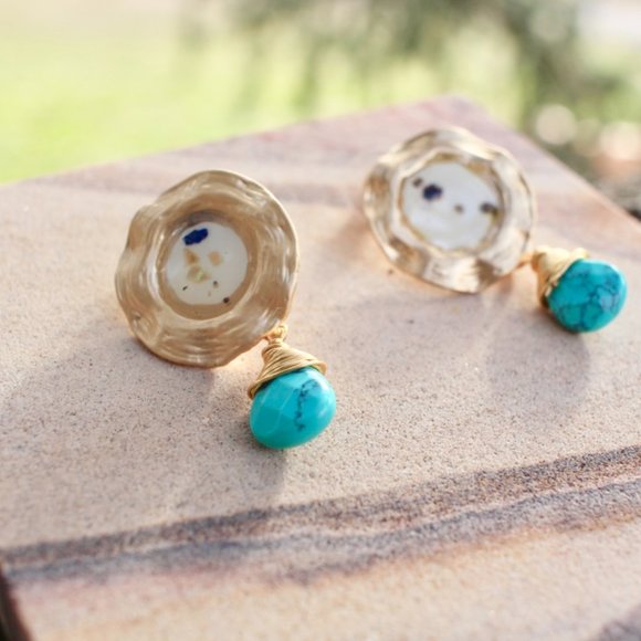New Gold Crushed Shell Turquoise Drop Earrings - Picture 7 of 10